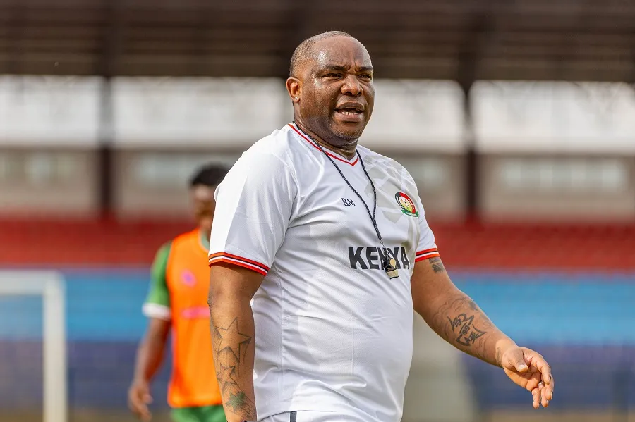 EzikaBenni MacCarthy zizodlala neGambia kanye neGabon