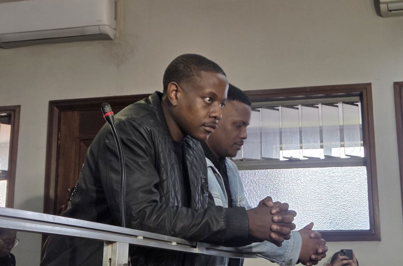 Indodana ka Mugabe ilaxaze isicelo sebheyili