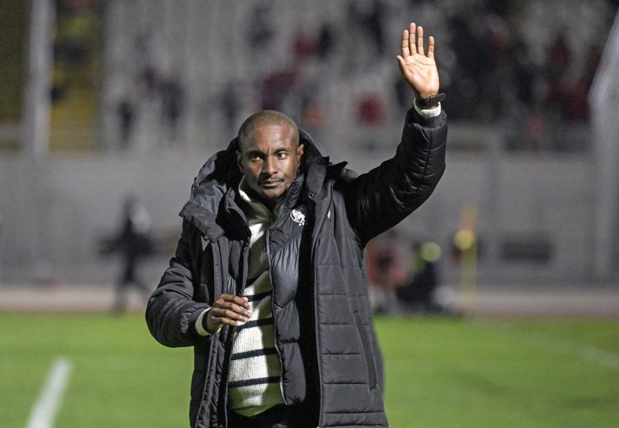 Seligqabukile igoda phakathi kukaRhulani neMC Alger