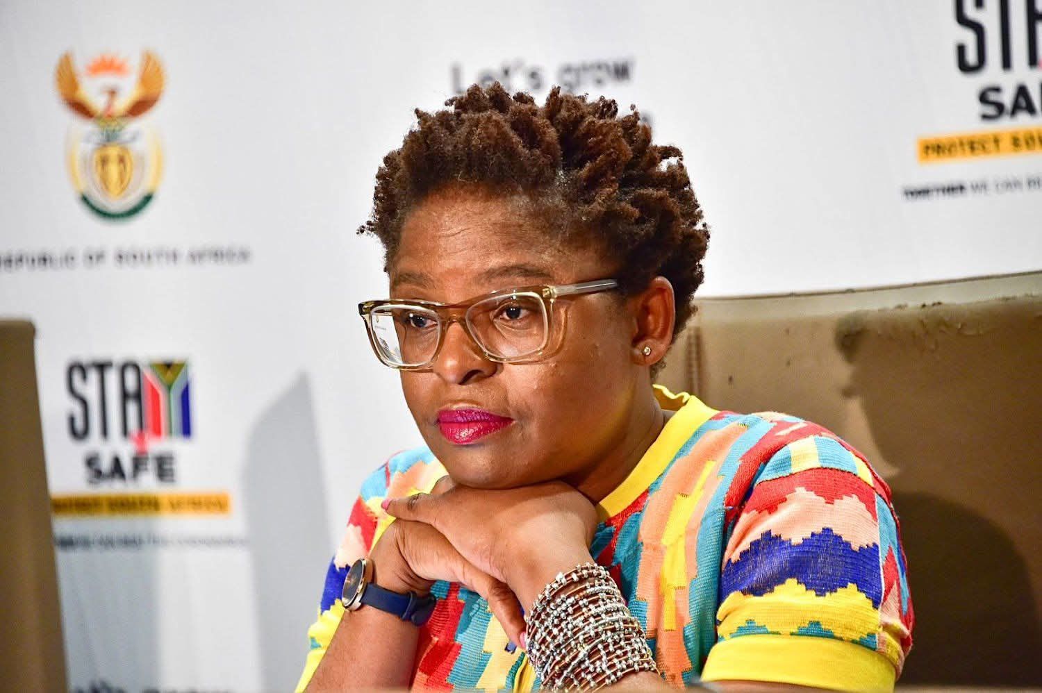 IHhovisi likaMengameli seliveze ukuthi selwedluliselwe phambili udaba lukaMazwi