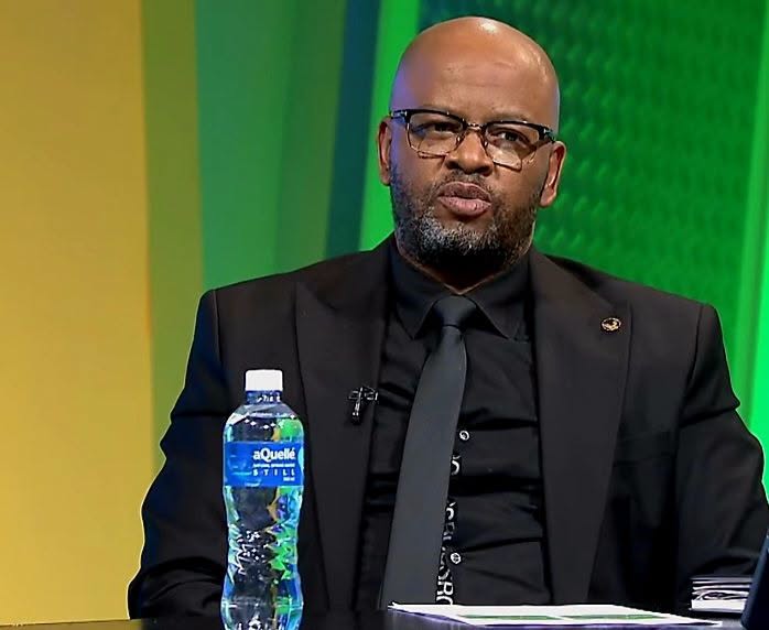 I-Yanga kaManqoba Mngqithi igaqele abadlali bePSL
