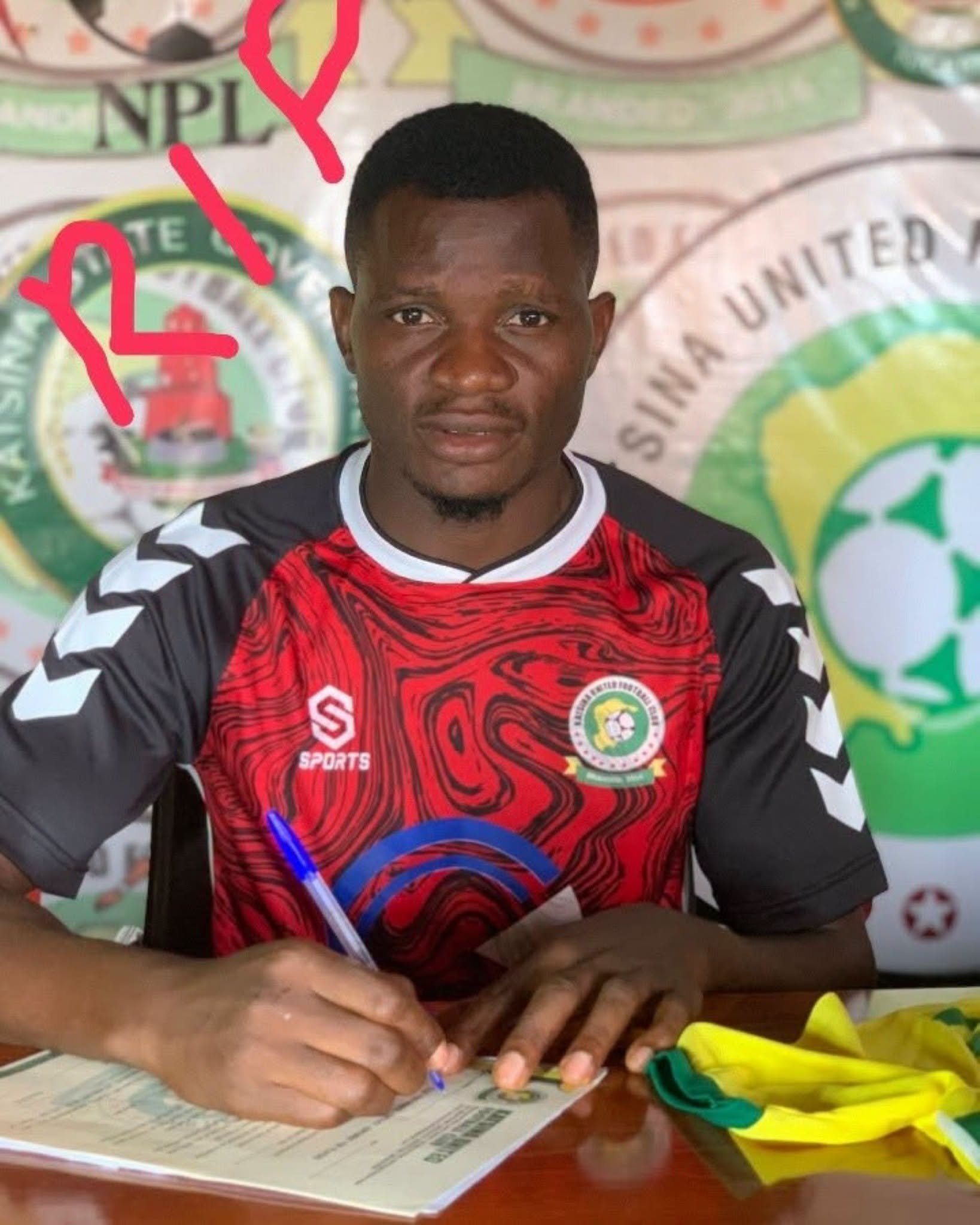 Ugcine eshone ngempela umdlali waseNigeria obekuthiwa uvuke kwabafileyo