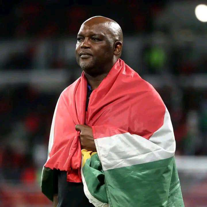 UPitso Mosimane nguyena uzoba wuMqeqeshi omusha weBafana Bafana