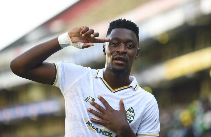 Umgadli woSuthu usekhale wemuka nesicoco somdlali ovelele wenyanga